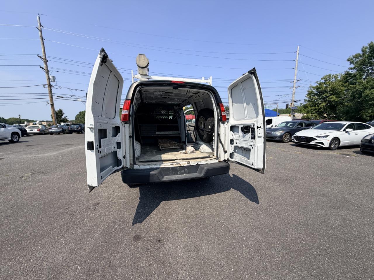 Chevrolet Express Cargo Van RWD 3500 135" 2019