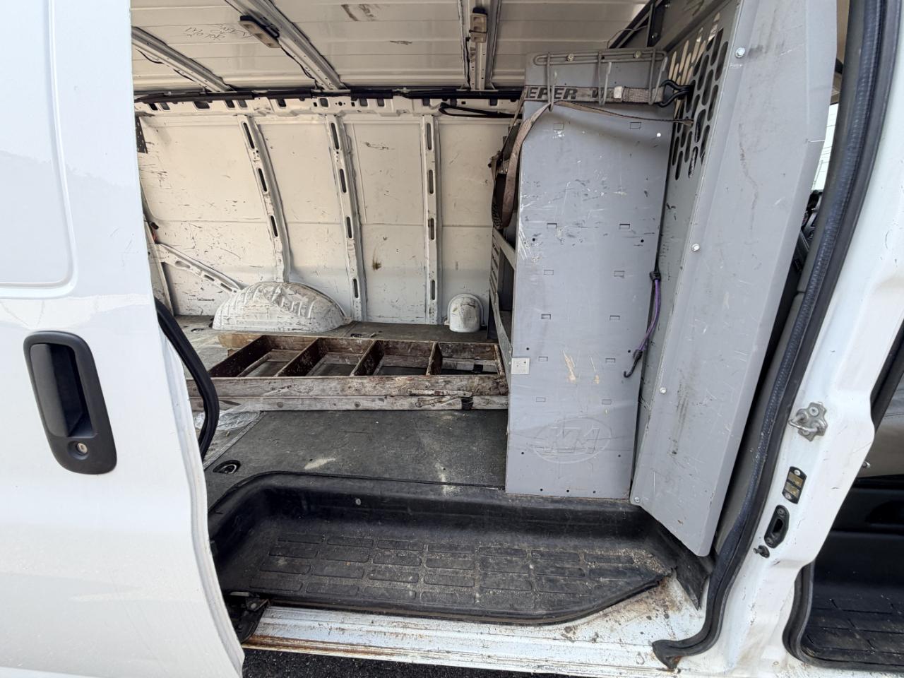 Chevrolet Express Cargo Van RWD 3500 135" 2019