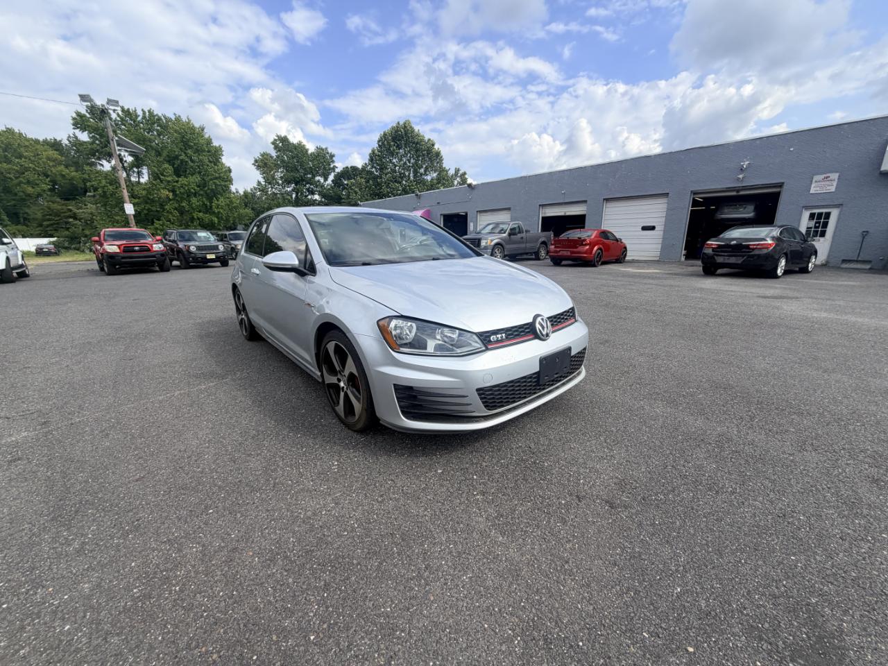 Volkswagen Golf GTI 2dr HB Man SE 2016