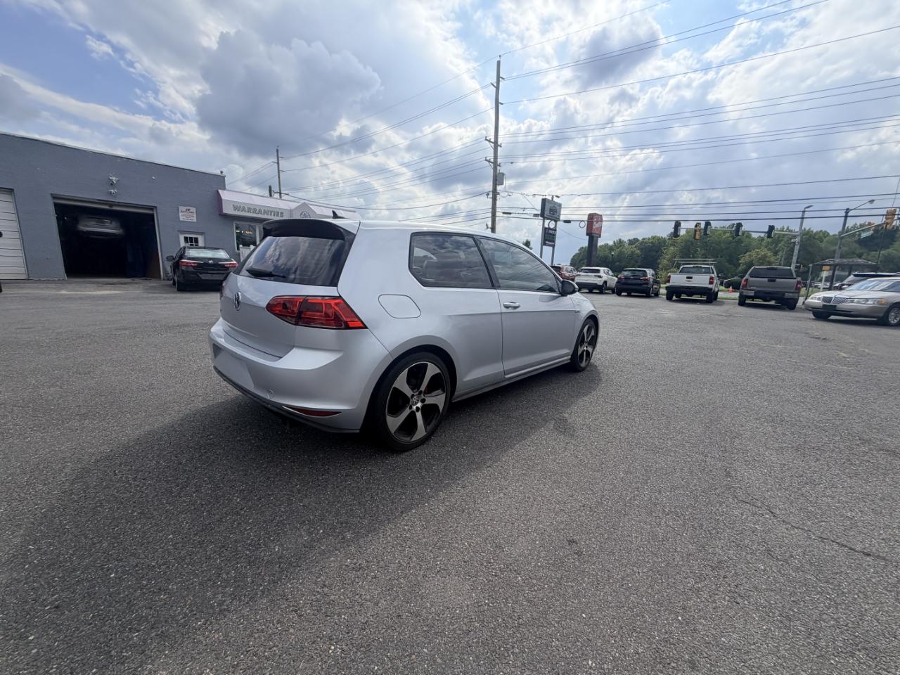Volkswagen Golf GTI 2dr HB Man SE 2016