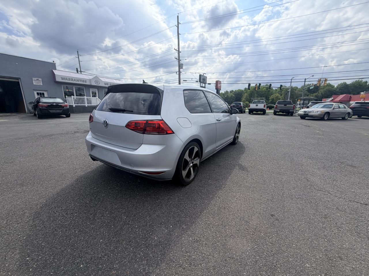 Volkswagen Golf GTI 2dr HB Man SE 2016