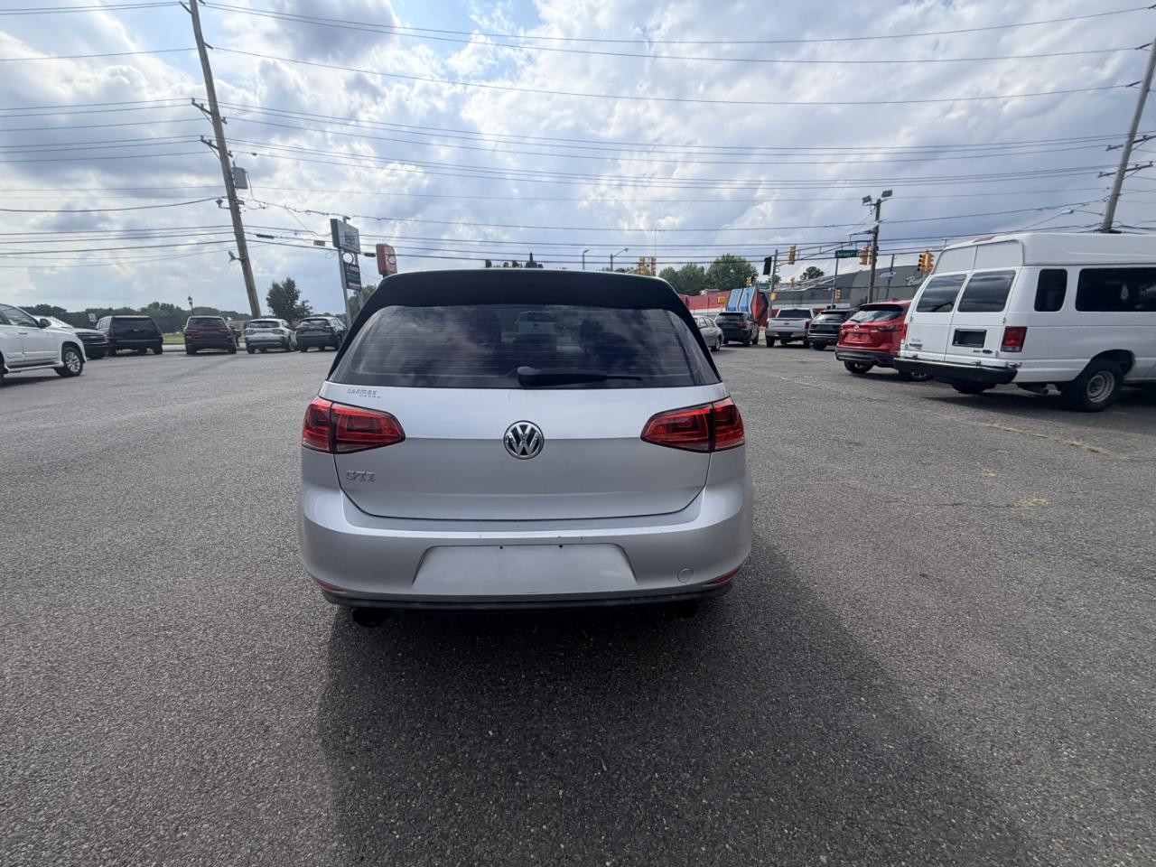 Volkswagen Golf GTI 2dr HB Man SE 2016