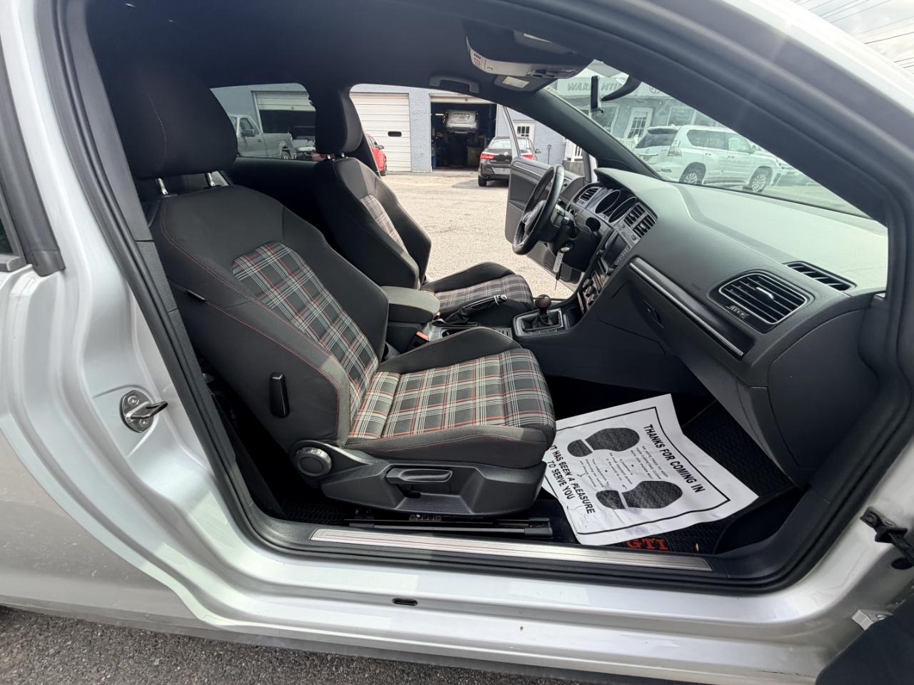Volkswagen Golf GTI 2dr HB Man SE 2016