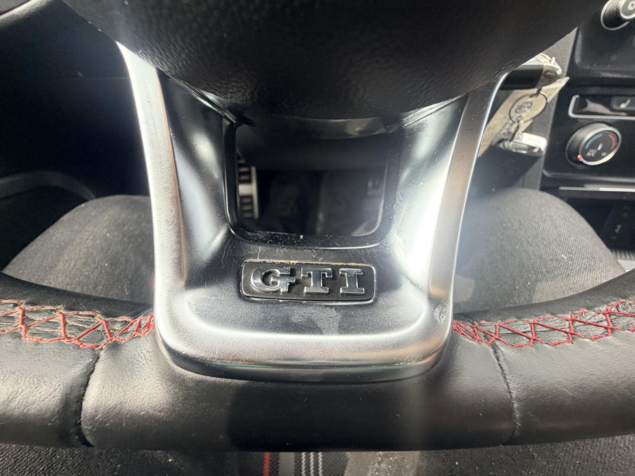 Volkswagen Golf GTI 2dr HB Man SE 2016