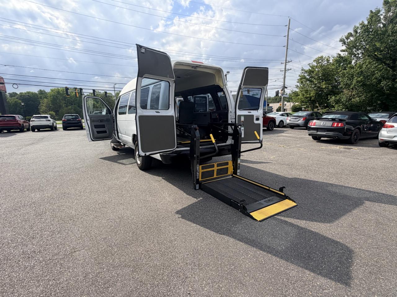 Ford Econoline Cargo Van E-350 Super Duty Ext Recreational 2014