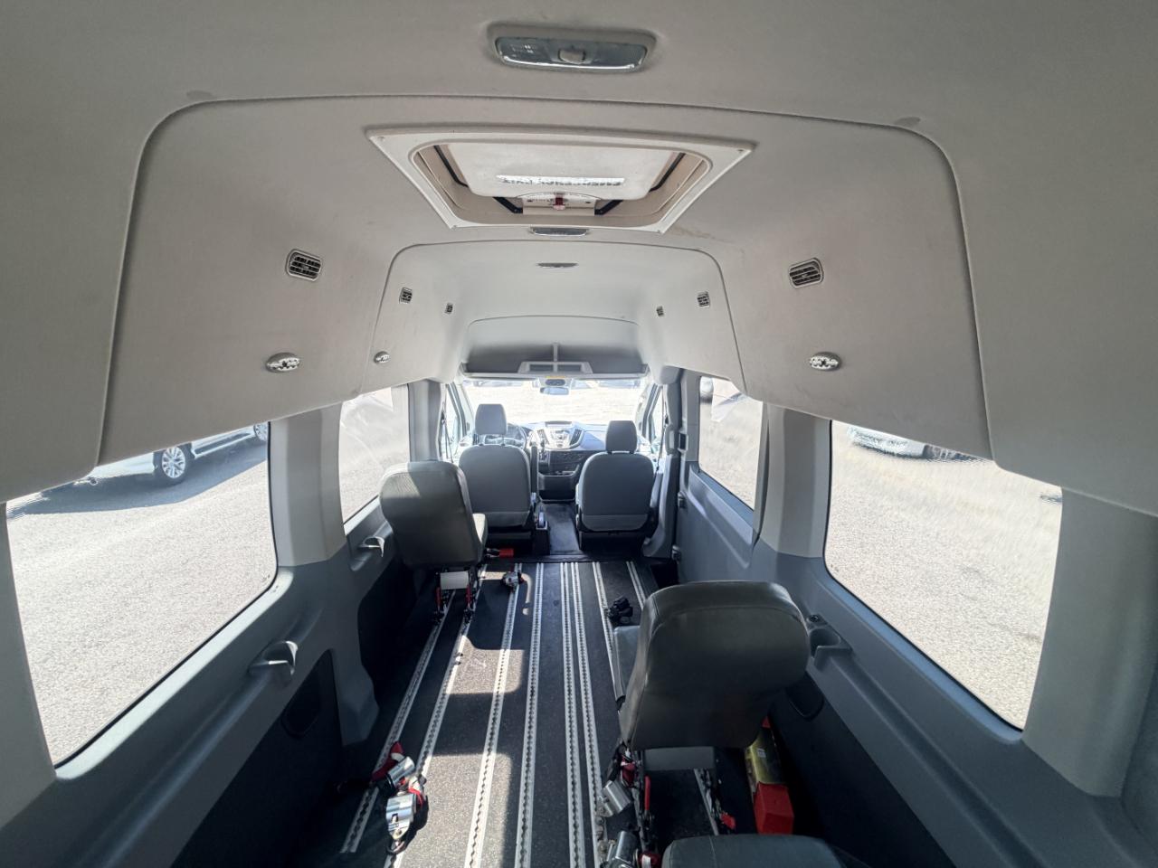 Ford Transit Wagon T-350 148" EL High Roof XLT Sliding RH Dr DRW 2016