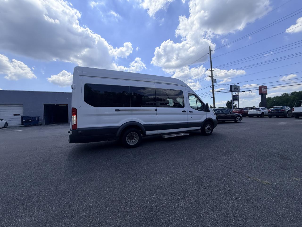 Ford Transit Wagon T-350 148" EL High Roof XLT Sliding RH Dr DRW 2016