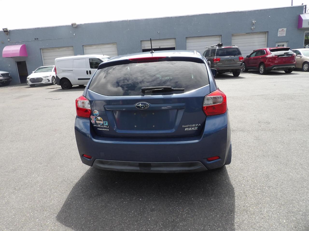 Subaru Impreza Wagon 5dr Auto 2.0i Premium 2013