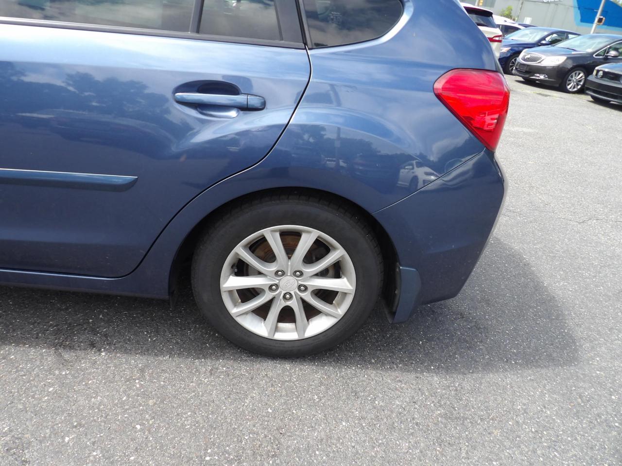 Subaru Impreza Wagon 5dr Auto 2.0i Premium 2013