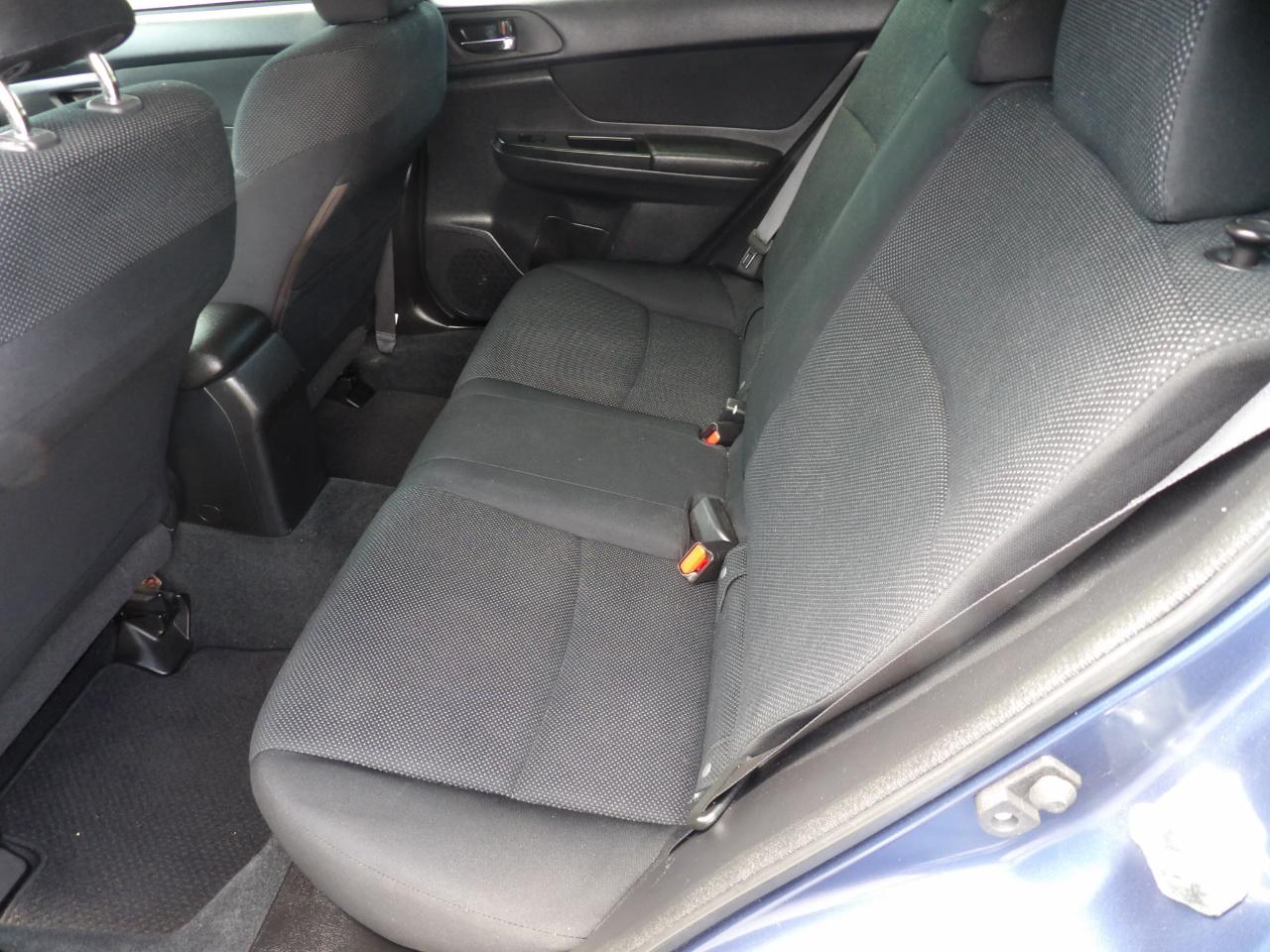 Subaru Impreza Wagon 5dr Auto 2.0i Premium 2013