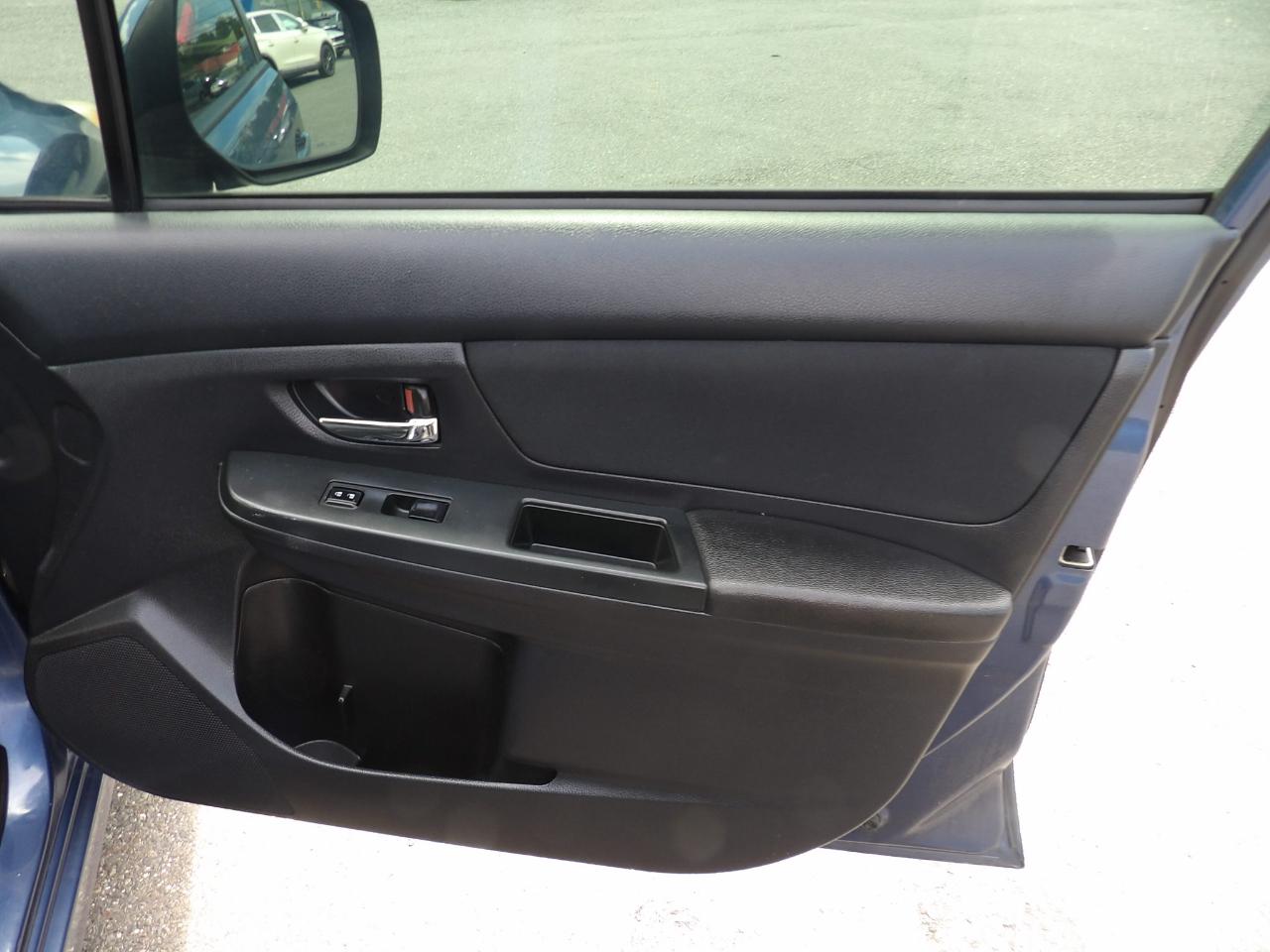 Subaru Impreza Wagon 5dr Auto 2.0i Premium 2013