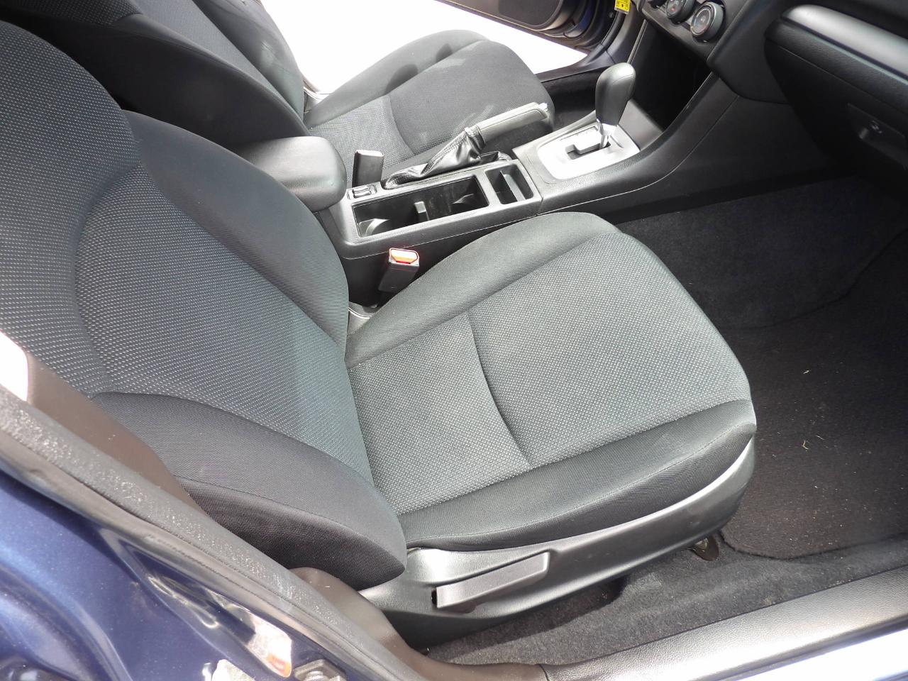 Subaru Impreza Wagon 5dr Auto 2.0i Premium 2013