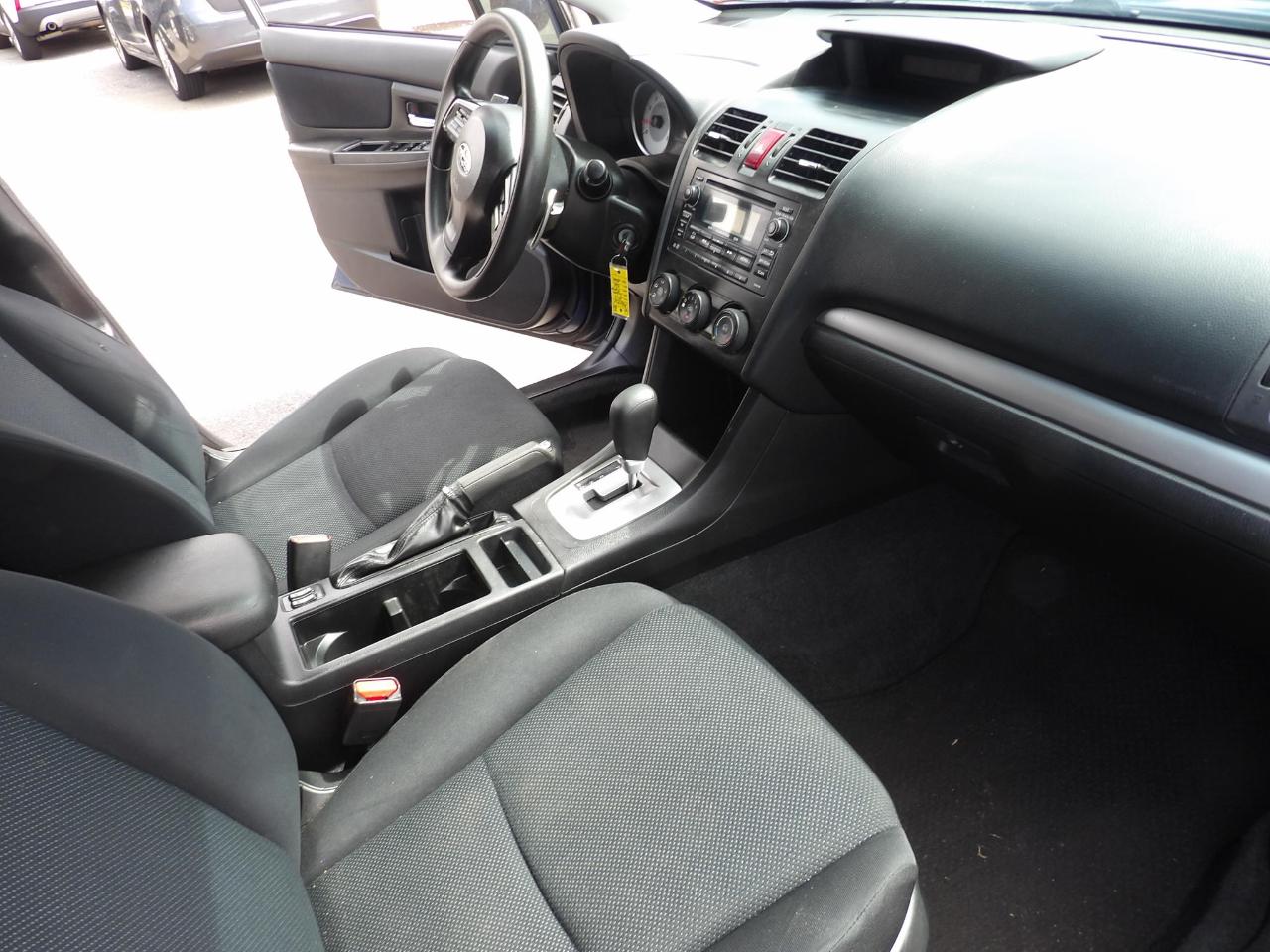 Subaru Impreza Wagon 5dr Auto 2.0i Premium 2013