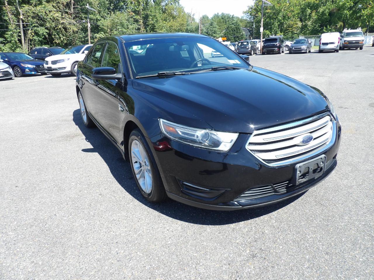 Ford Taurus SEL FWD 2017