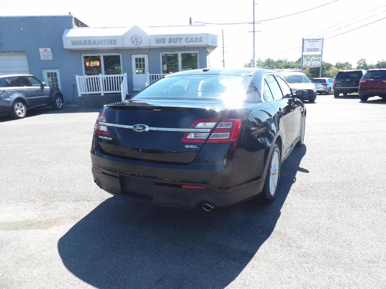 Ford Taurus SEL FWD 2017