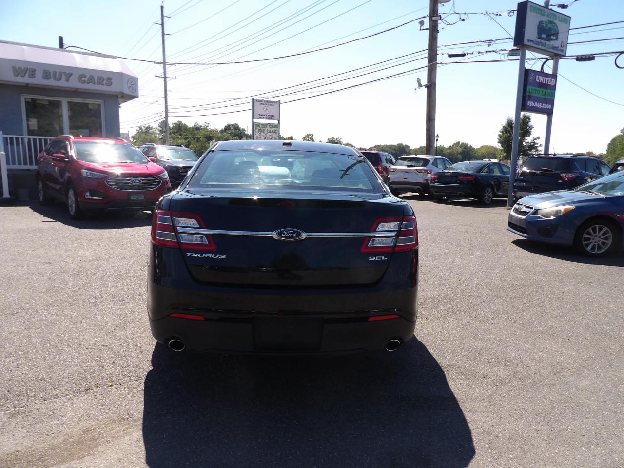 Ford Taurus SEL FWD 2017