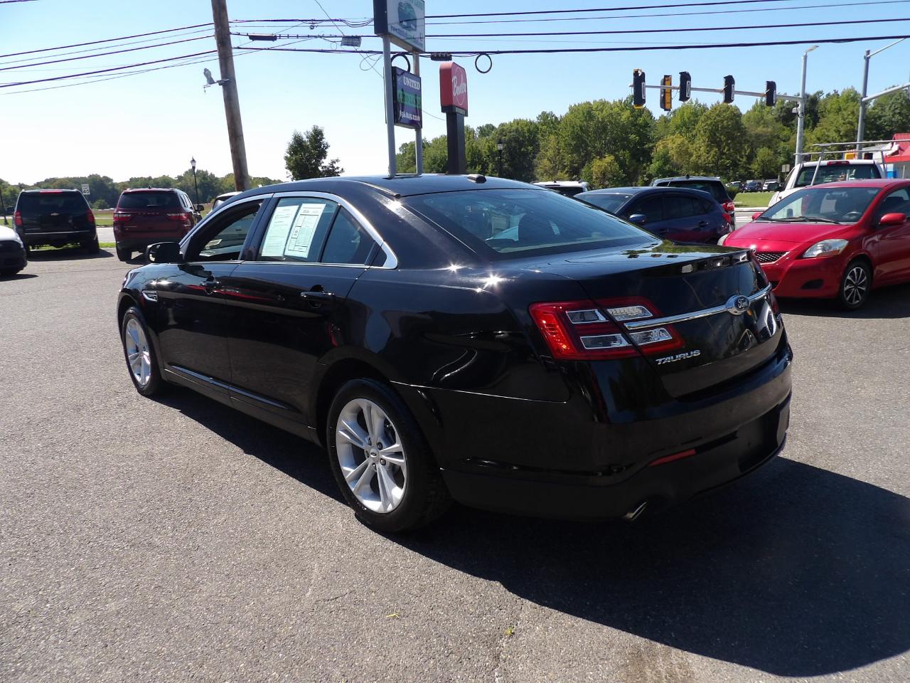 Ford Taurus SEL FWD 2017