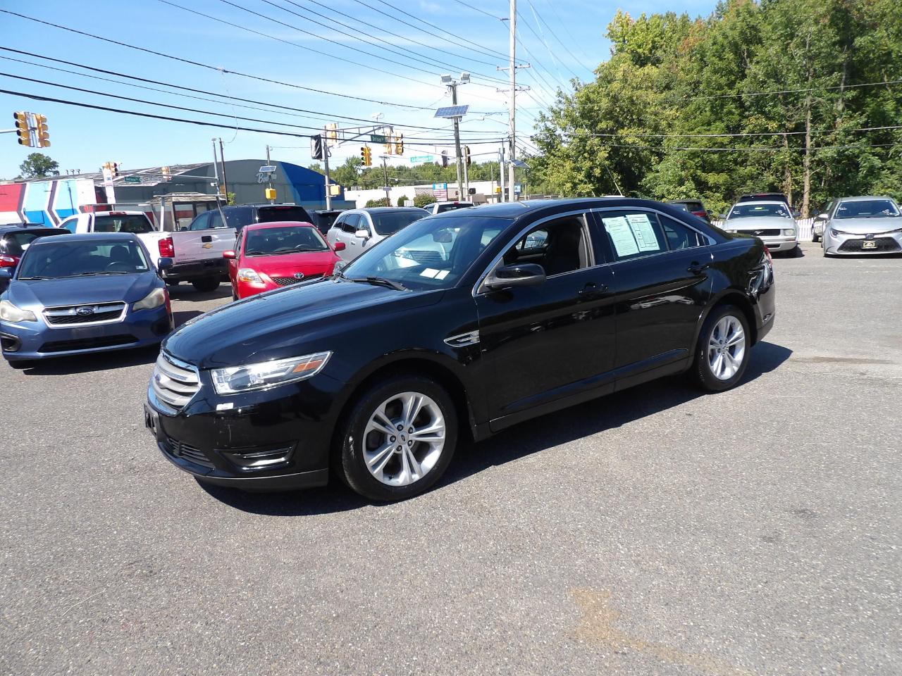 Ford Taurus SEL FWD 2017