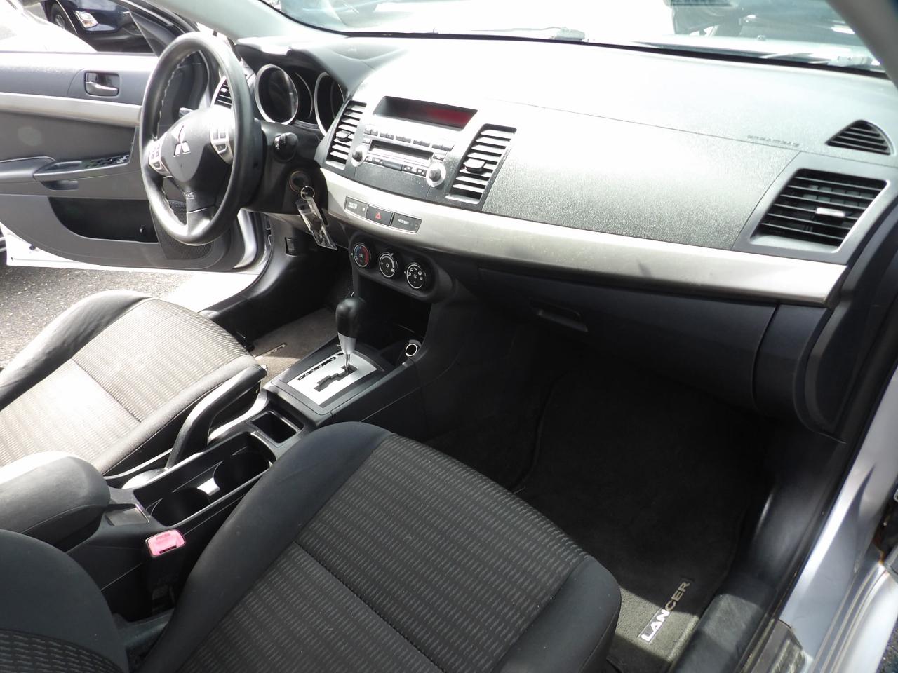 Mitsubishi Lancer Sportback 5dr Sportback ES FWD 2012