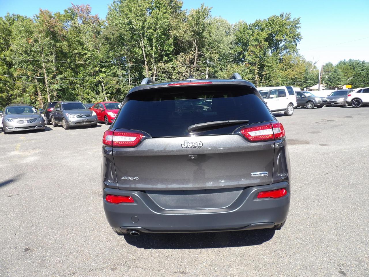 Jeep Cherokee 4WD 4dr Latitude 2015