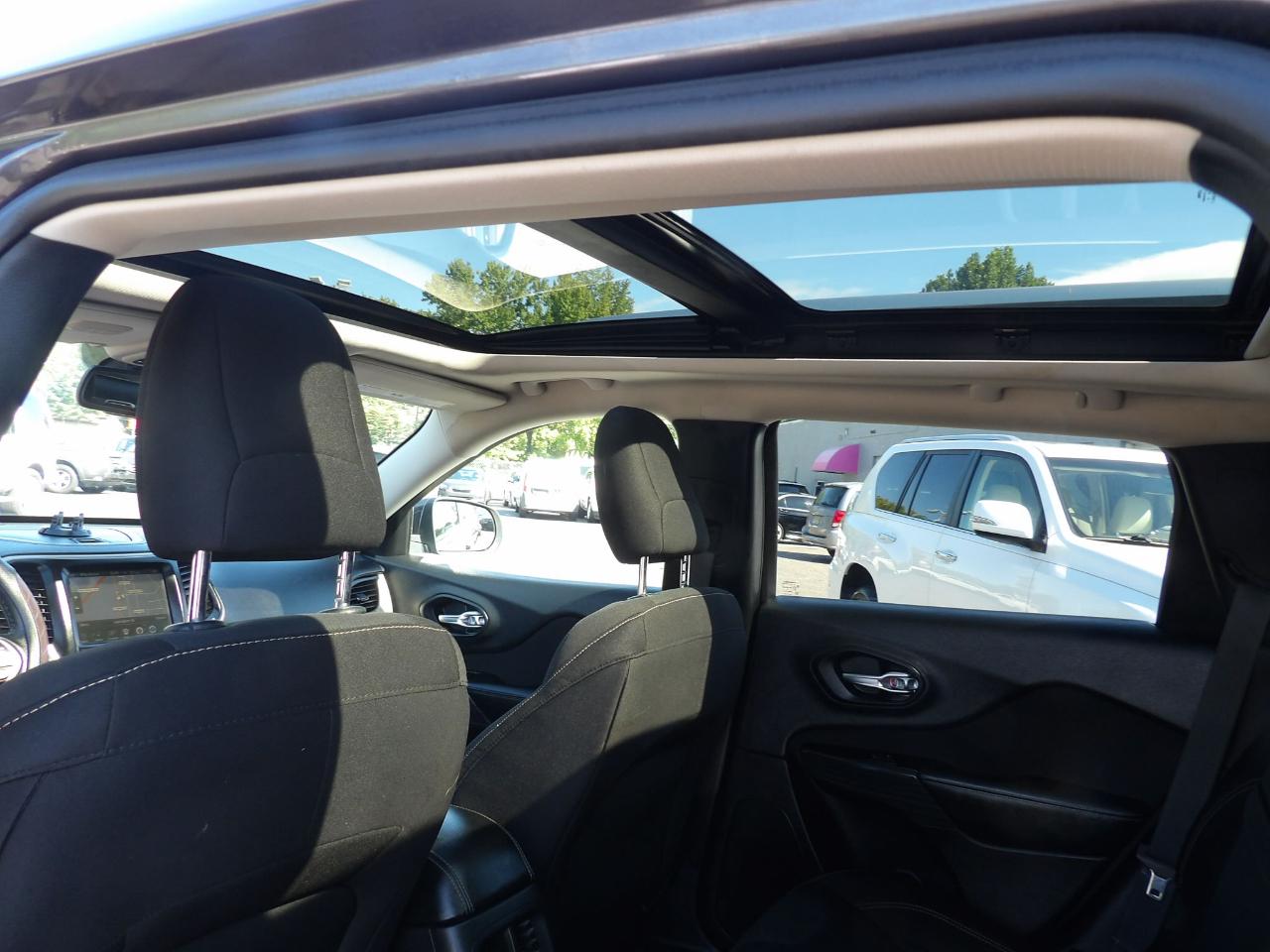 Jeep Cherokee 4WD 4dr Latitude 2015