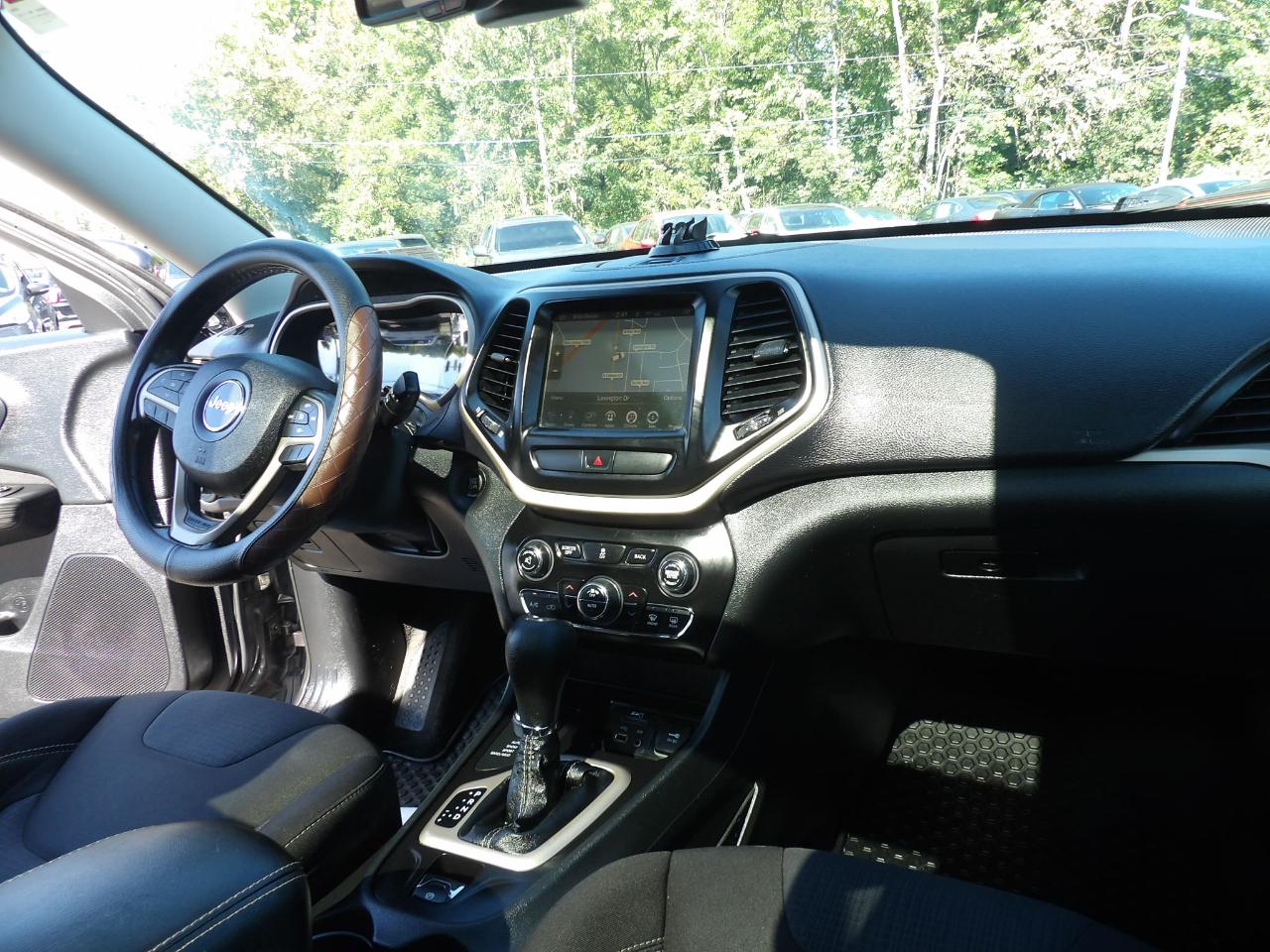 Jeep Cherokee 4WD 4dr Latitude 2015