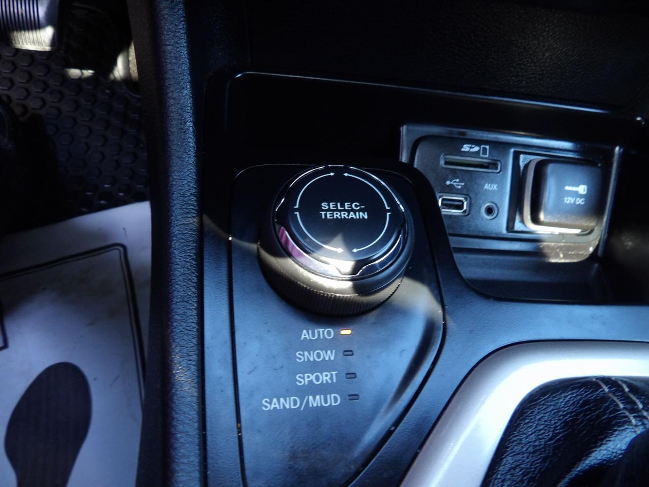 Jeep Cherokee 4WD 4dr Latitude 2015