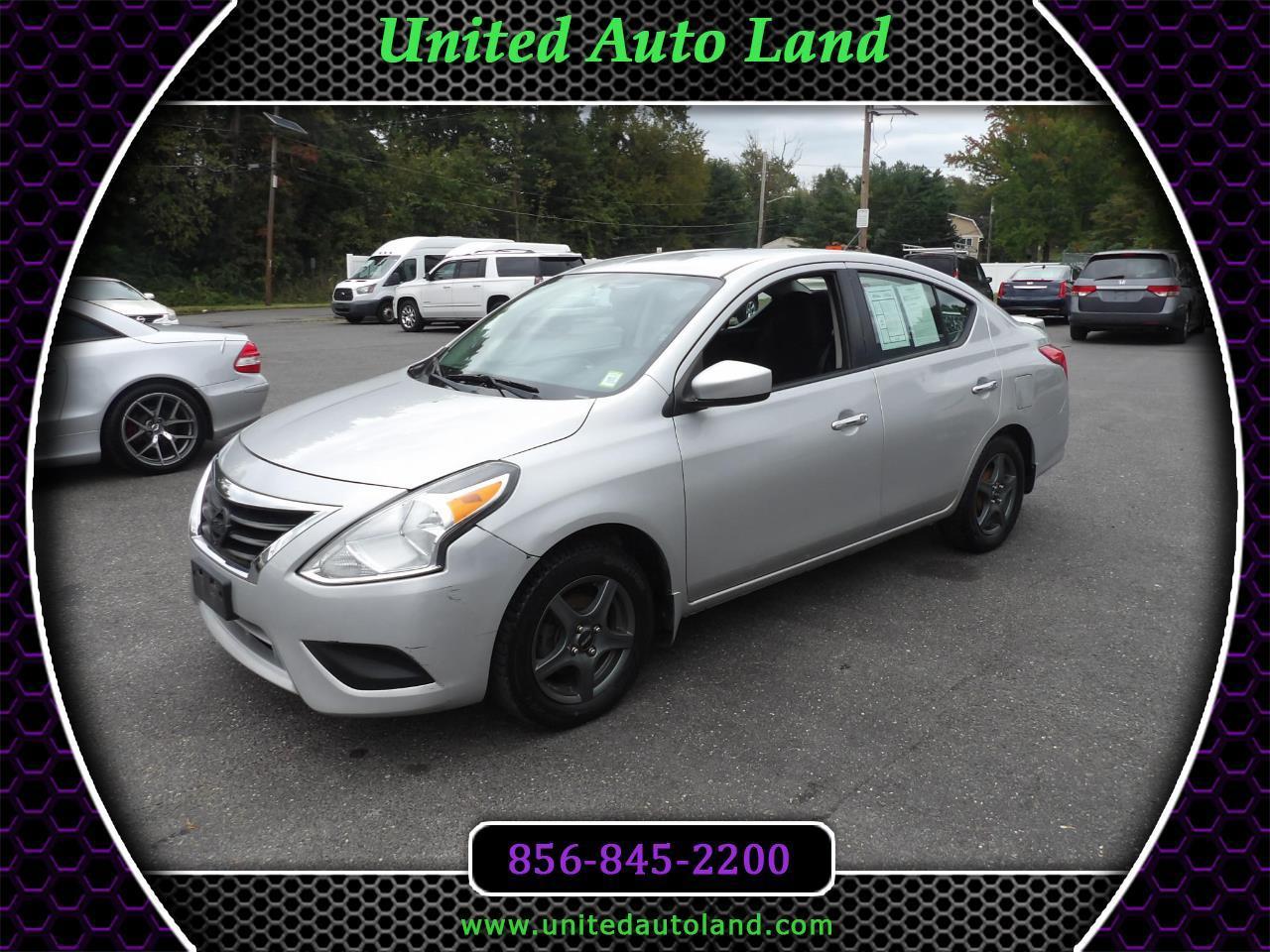 Nissan Versa 4dr Sdn CVT 1.6 SV 2015