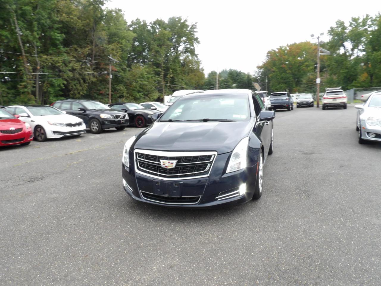 Cadillac XTS 4dr Sdn Luxury AWD 2017