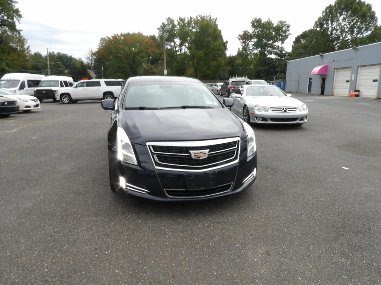 Cadillac XTS 4dr Sdn Luxury AWD 2017