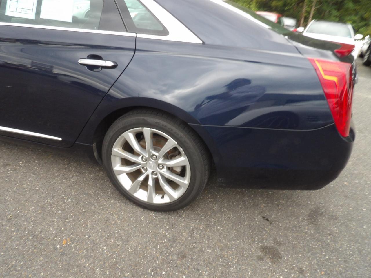 Cadillac XTS 4dr Sdn Luxury AWD 2017