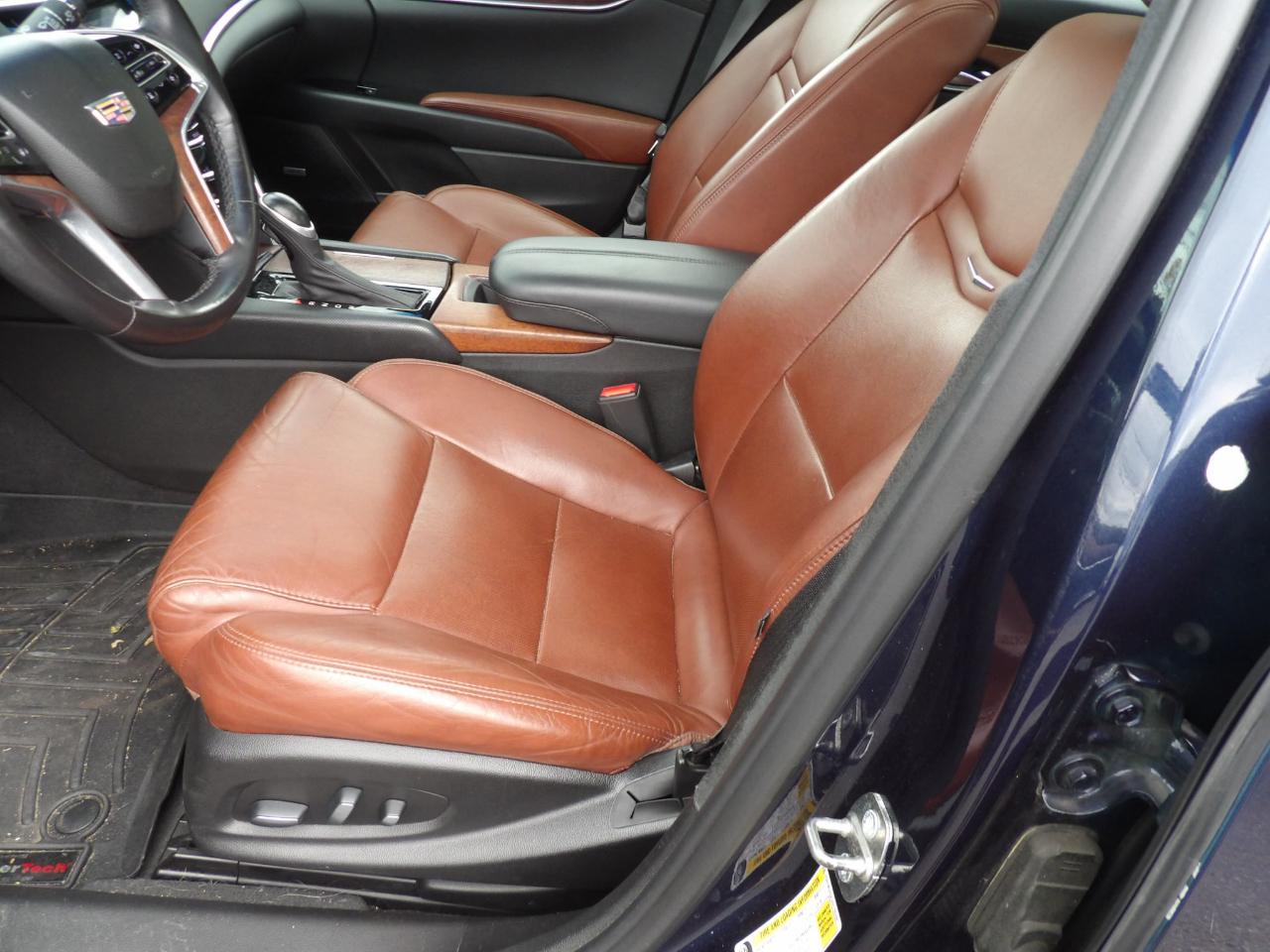 Cadillac XTS 4dr Sdn Luxury AWD 2017