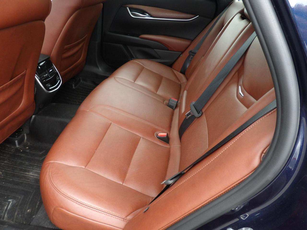Cadillac XTS 4dr Sdn Luxury AWD 2017