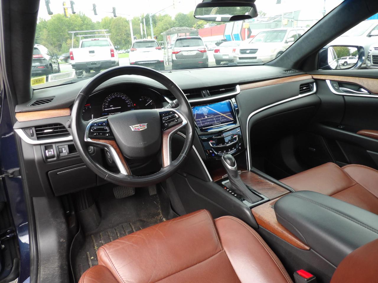 Cadillac XTS 4dr Sdn Luxury AWD 2017