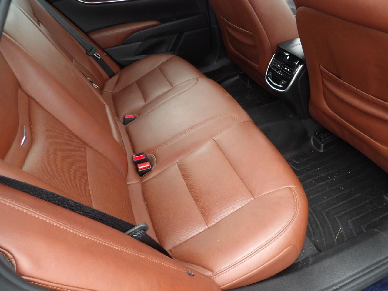 Cadillac XTS 4dr Sdn Luxury AWD 2017