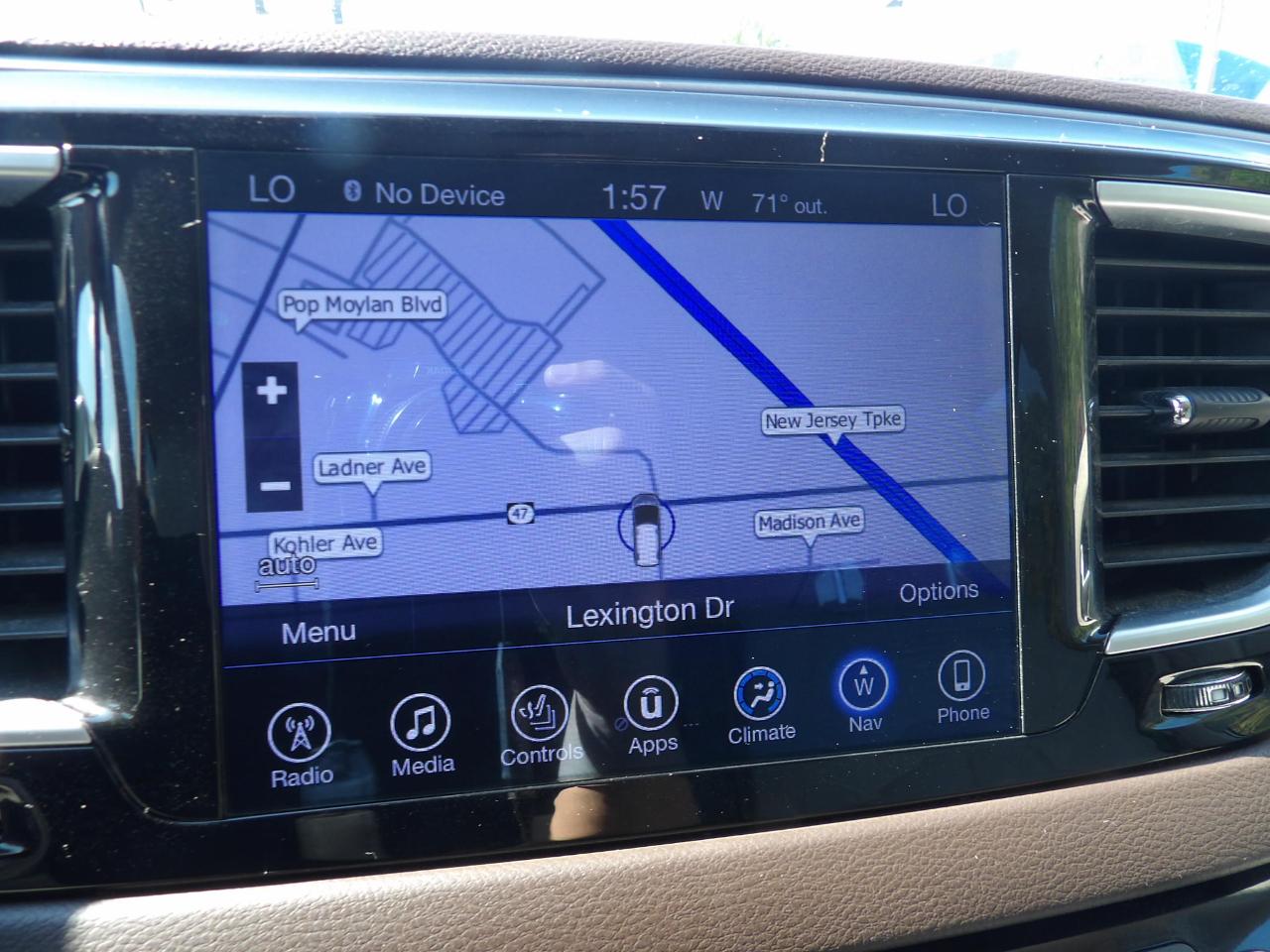 Chrysler Pacifica Touring-L Plus FWD 2017
