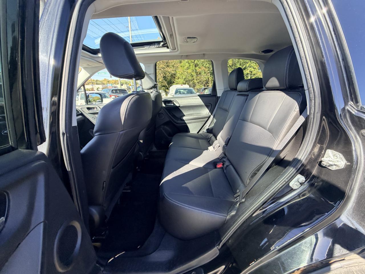 Subaru Forester 4dr Auto 2.5i Touring PZEV 2014