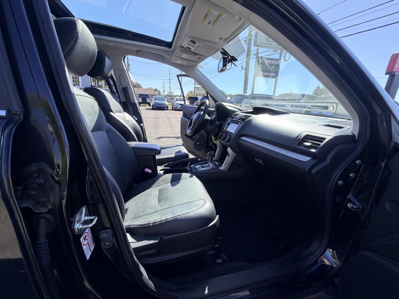 Subaru Forester 4dr Auto 2.5i Touring PZEV 2014