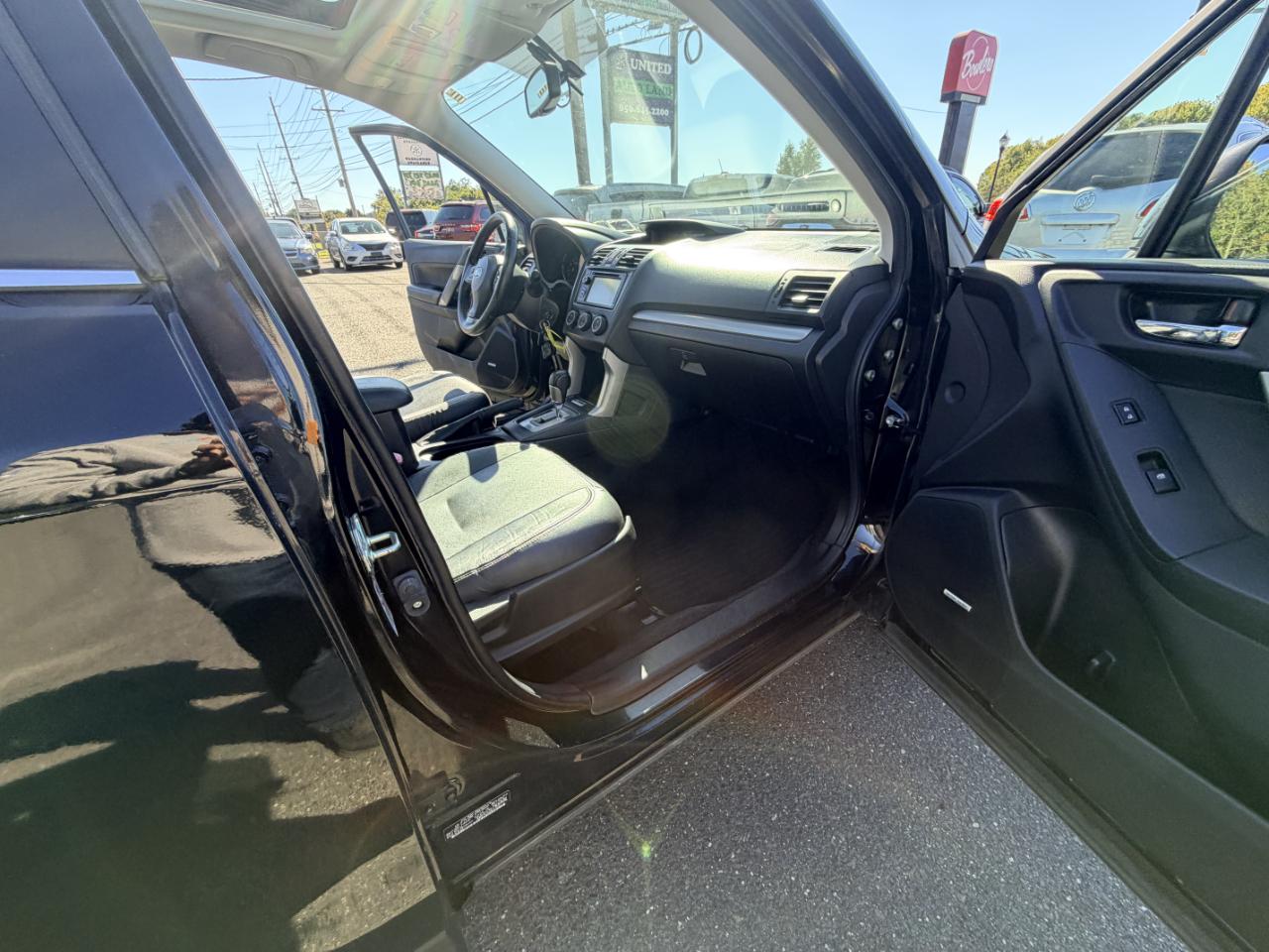 Subaru Forester 4dr Auto 2.5i Touring PZEV 2014