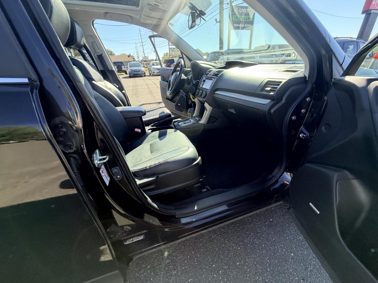 Subaru Forester 4dr Auto 2.5i Touring PZEV 2014
