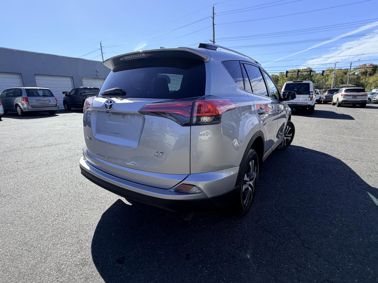 Toyota RAV4 AWD 4dr LE (Natl) 2016
