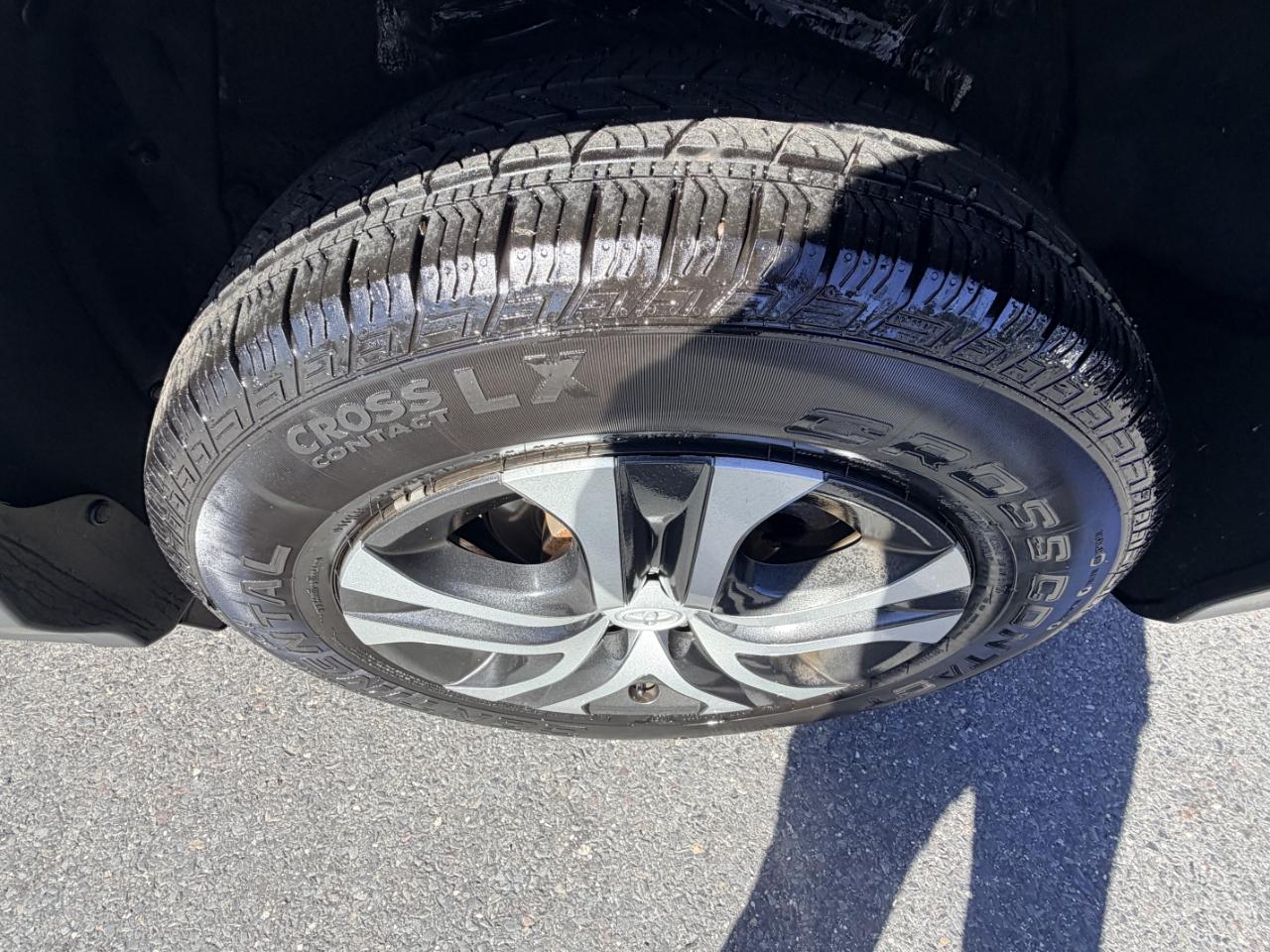 Toyota RAV4 AWD 4dr LE (Natl) 2016