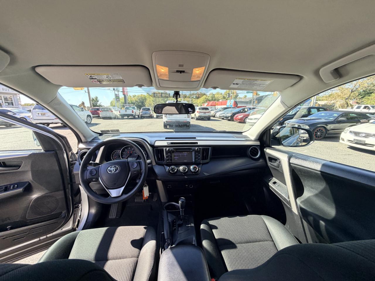 Toyota RAV4 AWD 4dr LE (Natl) 2016