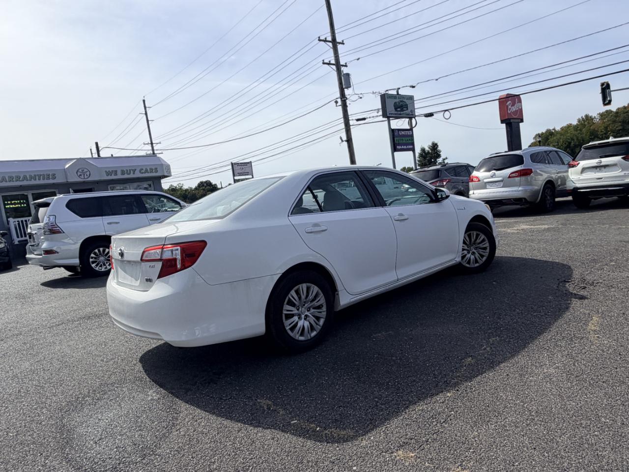 Toyota Camry Hybrid 4dr Sdn XLE (Natl) 2012