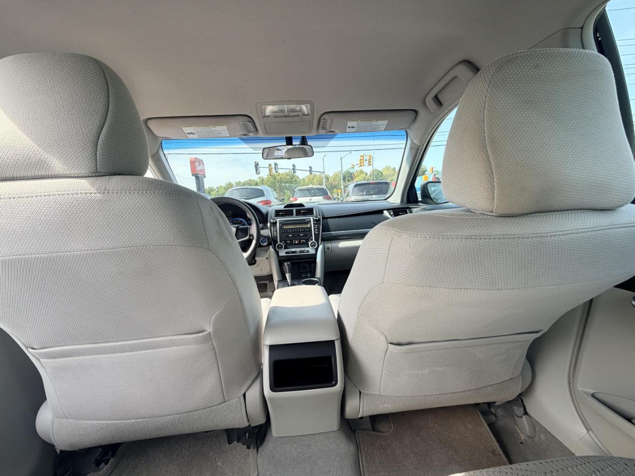 Toyota Camry Hybrid 4dr Sdn XLE (Natl) 2012