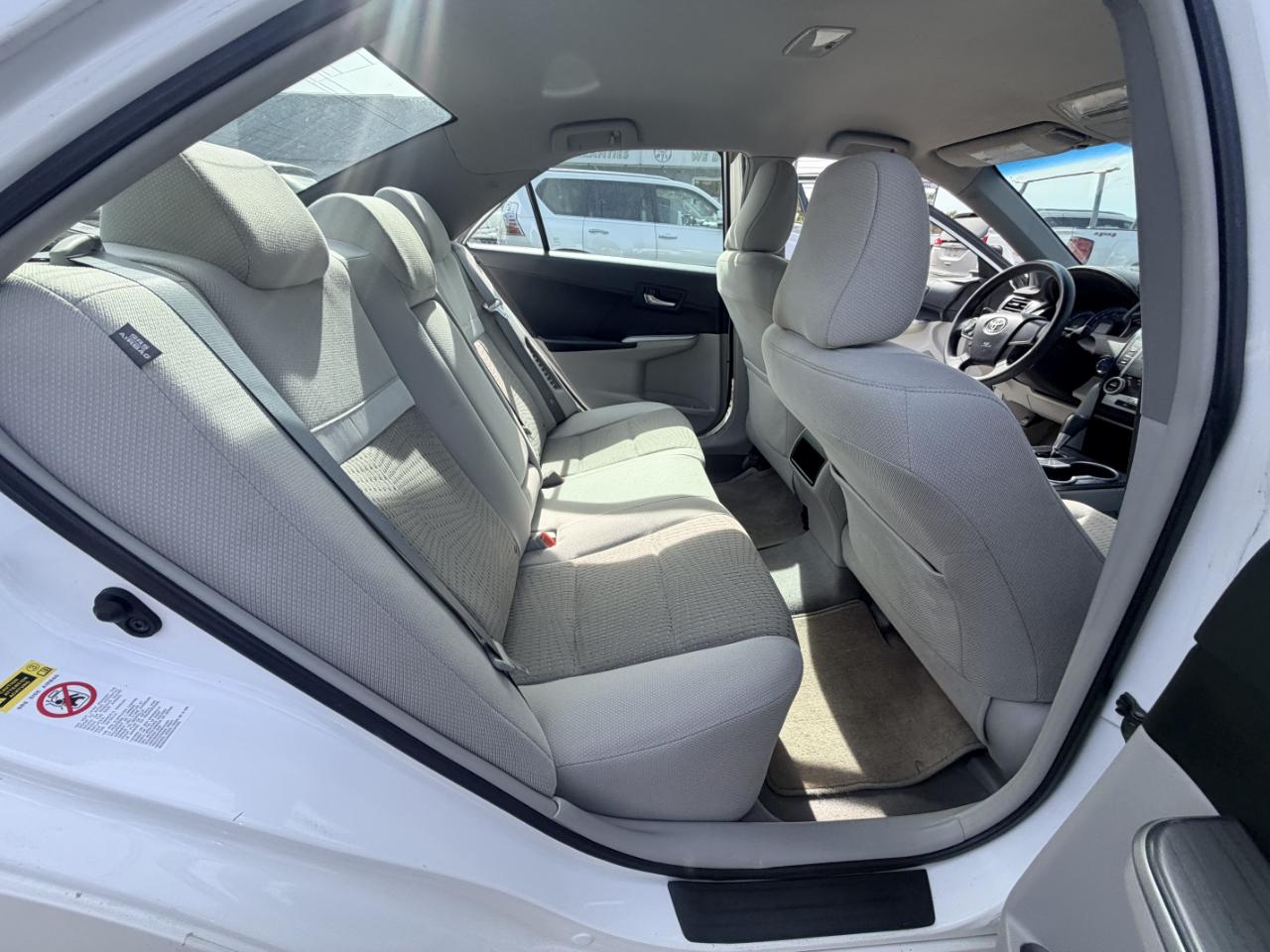 Toyota Camry Hybrid 4dr Sdn XLE (Natl) 2012