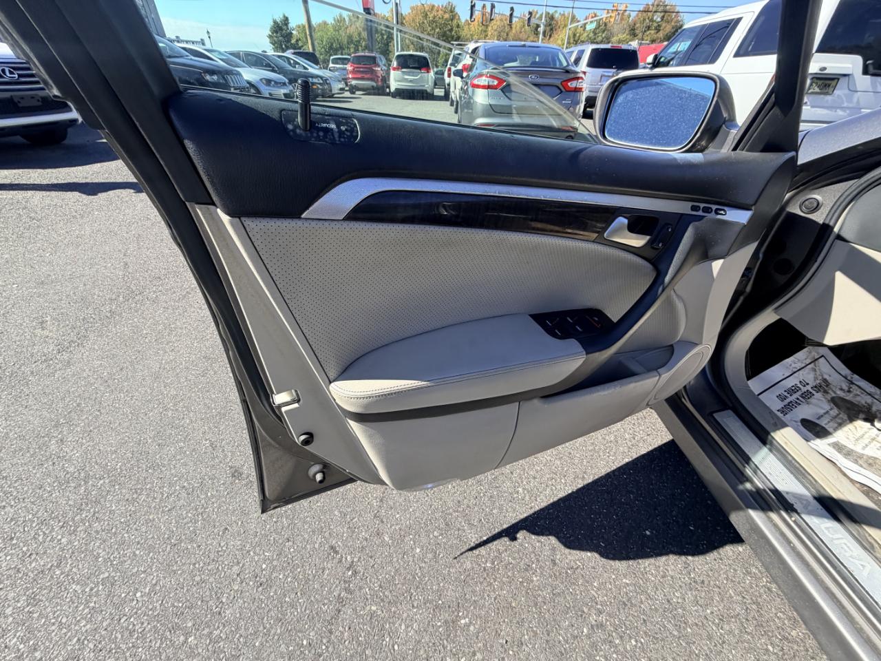 Acura TL 4dr Sdn Auto 2008