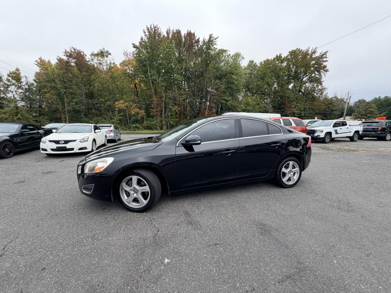Volvo S60 FWD 4dr Sdn T5 2012