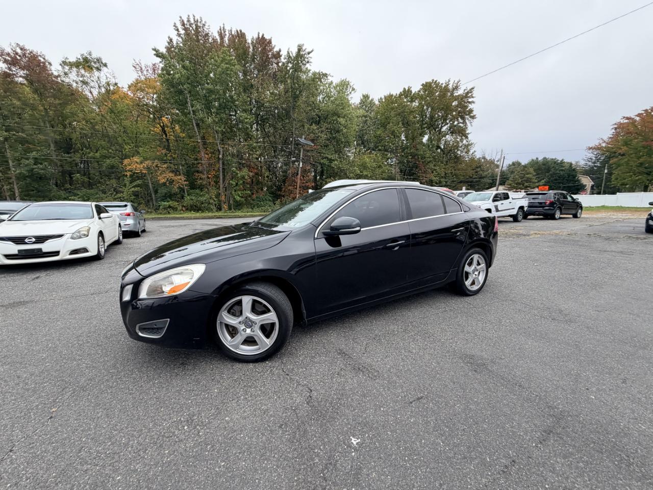 Volvo S60 FWD 4dr Sdn T5 2012