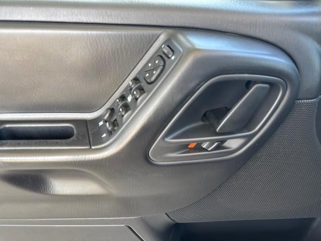 Jeep Grand Cherokee 4dr Laredo 4WD 2004